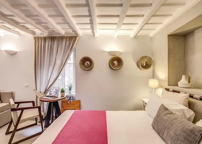 The Spanish Piazza Di Spagna 3*