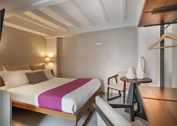 The Spanish Piazza Di Spagna 3*